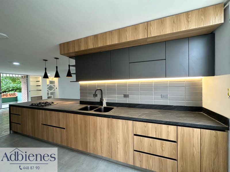 Apartamento en venta Antioquia Medellín Laureles 136 m2 Habitaciones 3 Baños 3 Garajes 2 Precio $850000000