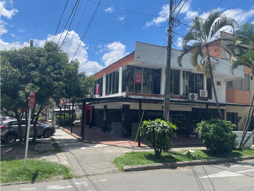 Oficina en arriendo o venta Antioquia Medellín La Castellana 137 m2 Habitaciones 0 Baños 5 Garajes 1 Precio venta $850000000 Precio arriendo $6000000