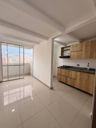 Apartamento en arriendo Antioquia Bello Urbanización Búcaros 1 56 m2 Habitaciones 3 Baños 2 Garajes 1 Precio $1900000