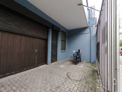 Bodega en arriendo Antioquia Medellín Colombia 350 m2 Habitaciones 0 Baños 3 Garajes 2 Precio $21000000