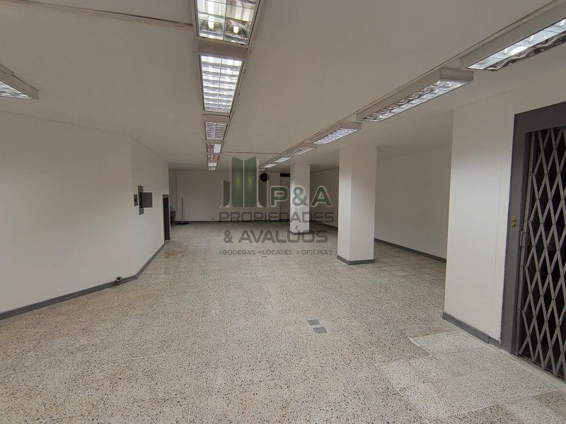 Local en arriendo Antioquia Medellín Prado 360 m2 Habitaciones 0 Baños 4 Garajes 0 Precio $22000000