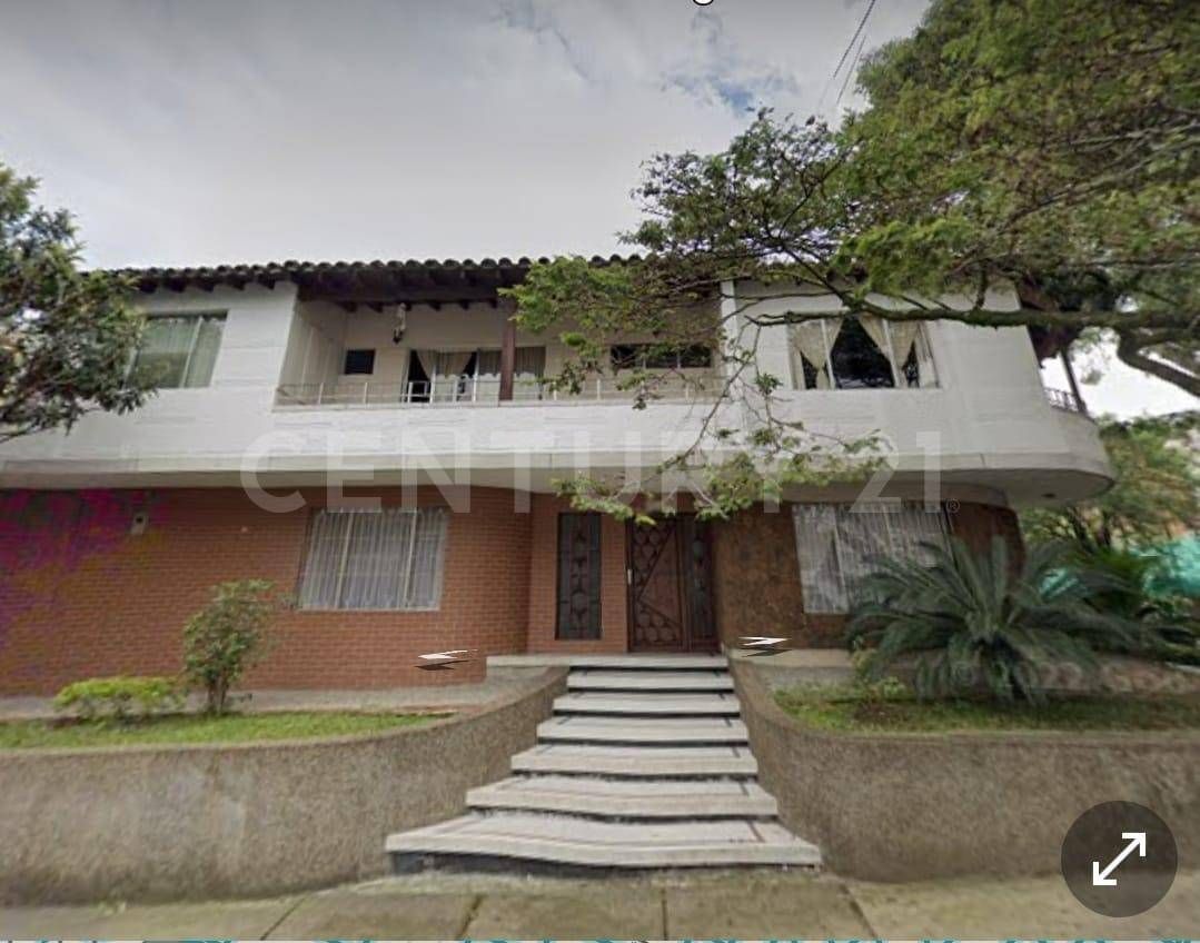 Casa en venta Antioquia Medellín La Castellana 341 m2 Habitaciones 5 Baños 3 Garajes 2 Precio $1500000000