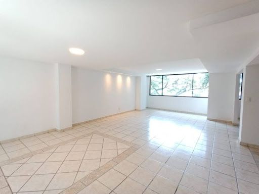 Apartamento en arriendo Valle Del Cauca Cali Urbanización La Flora 190 m2 Habitaciones 4 Baños 3 Garajes 0 Precio $2300000