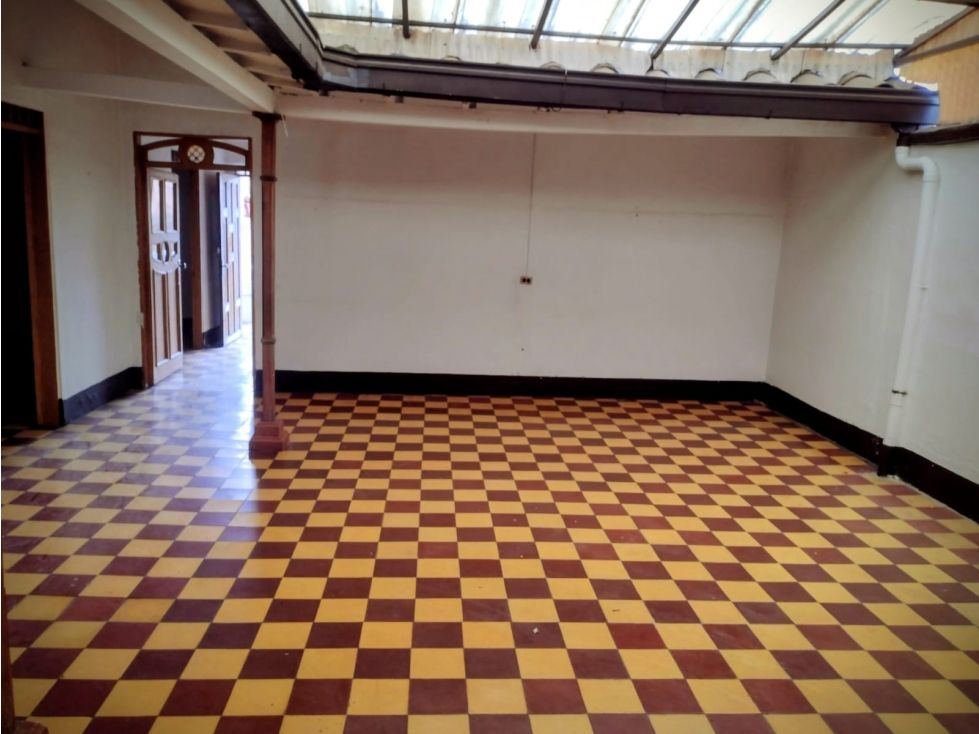 Casa en venta Antioquia La Estrella Ancón San Martín 243 m2 Habitaciones 3 Baños 1 Garajes 0 Precio $1000000000