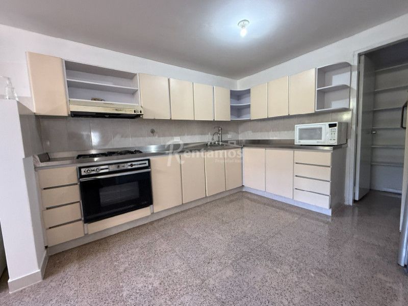 Apartamento en venta Antioquia Medellín Suramericana 160 m2 Habitaciones 4 Baños 3 Garajes 1 Precio $784000000