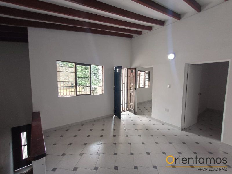 Casa en arriendo Antioquia Itagüí Centro 150 m2 Habitaciones 6 Baños 2 Garajes 0 Precio $4200000