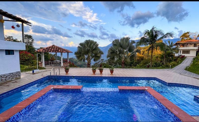 Finca en venta Antioquia Ebéjico Ebejico 3330 m2 Habitaciones 4 Baños 4 Garajes 0 Precio $900000000