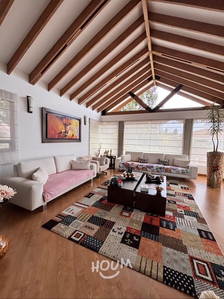 Casa en arriendo Cundinamarca Chía Chia 410 m2 Habitaciones 3 Baños 4 Garajes 4 Precio $25200000