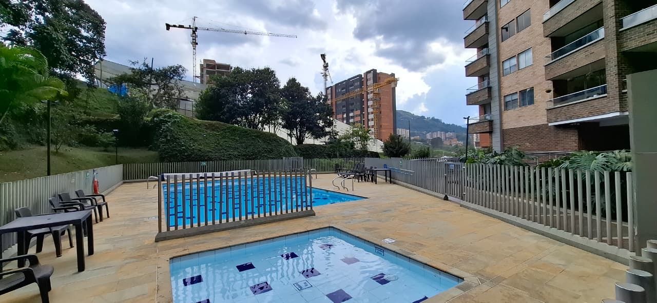 Apartamento en arriendo Antioquia Envigado El Chinguí 80 m2 Habitaciones 3 Baños 2 Garajes 1 Precio $3500000