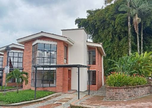 Casa en venta Risaralda Dosquebradas Ub Campestre C 184 m2 Habitaciones 4 Baños 4 Garajes 1 Precio $750000000