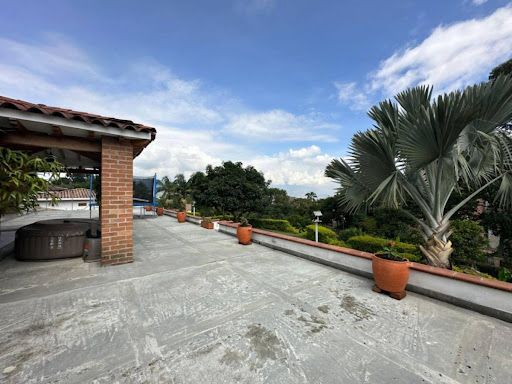 Casa Campestre en arriendo Antioquia Envigado San Rafael 400 m2 Habitaciones 4 Baños 4 Garajes 5 Precio $12000000