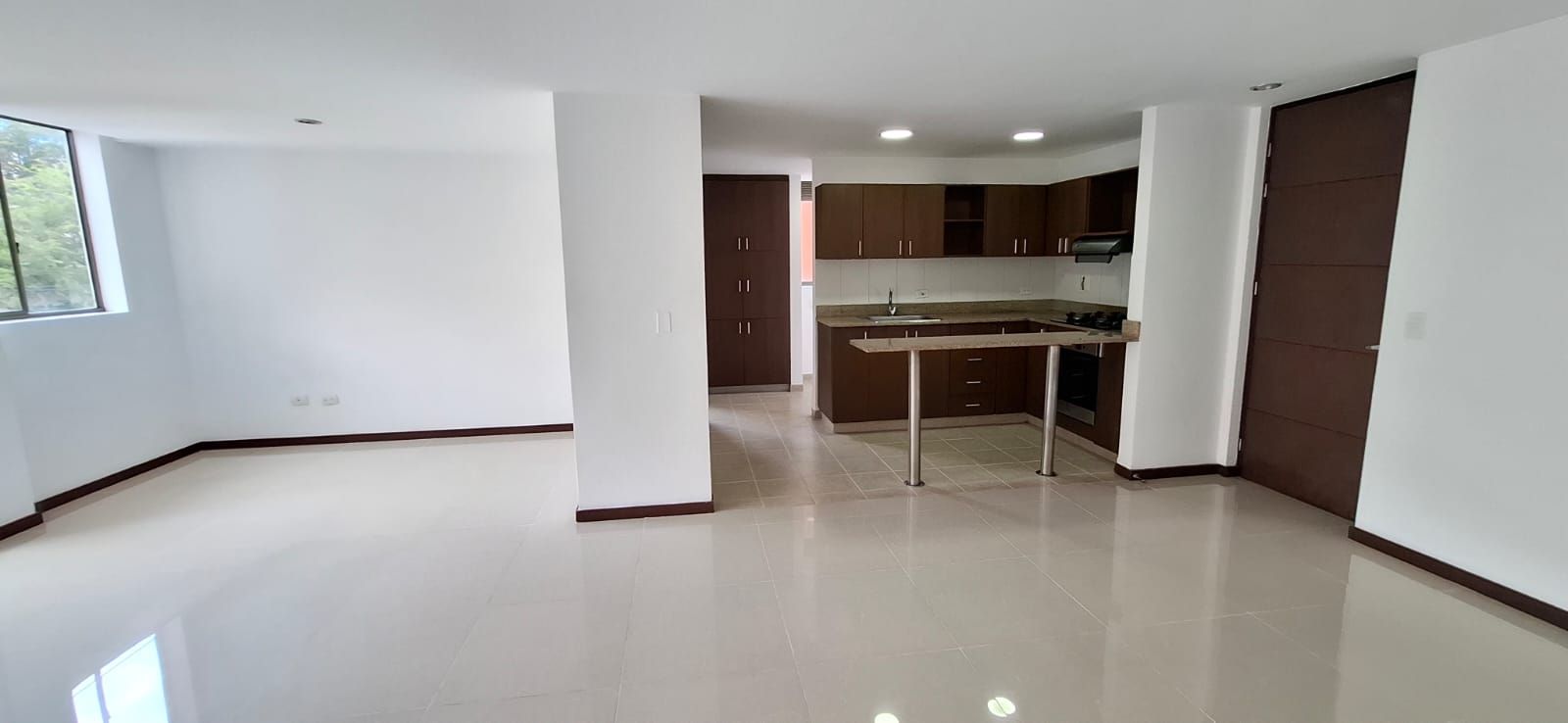 Apartamento en arriendo Antioquia Envigado Bosques De Zúñiga 120 m2 Habitaciones 3 Baños 3 Garajes 2 Precio $5500000