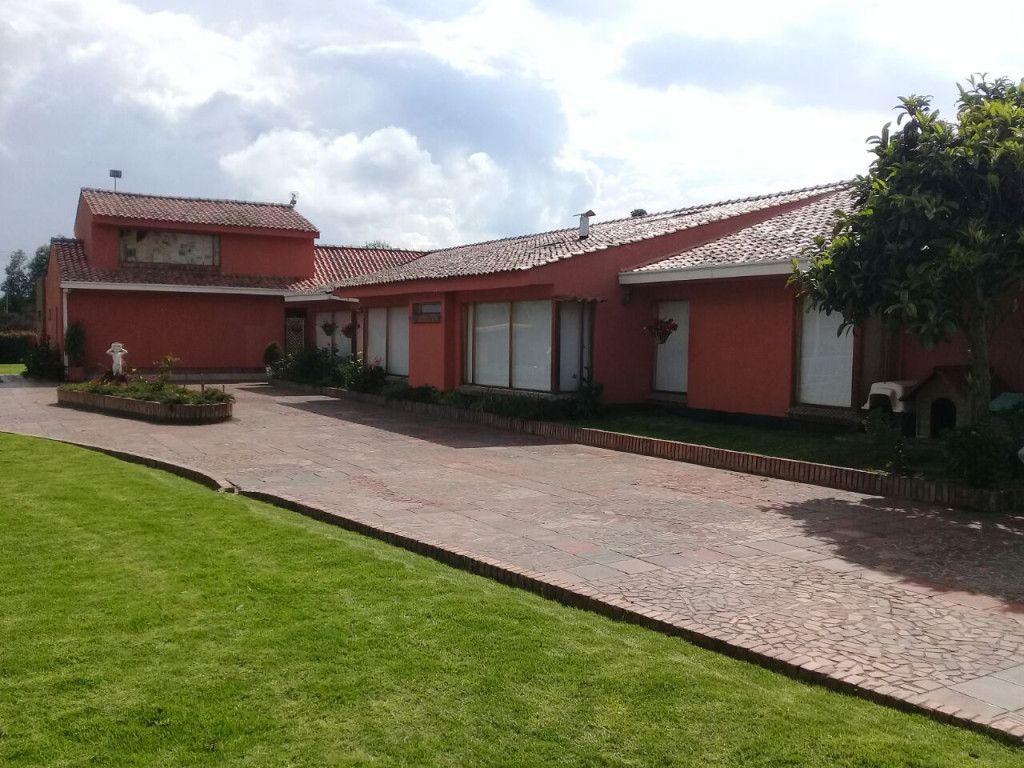 Casa Campestre en venta Cundinamarca Subachoque Subachoque 470 m2 Habitaciones 4 Baños 5 Garajes 8 Precio $3800000000
