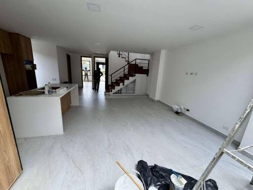 Casa en venta Antioquia Rionegro San Antonio 220 m2 Habitaciones 3 Baños 4 Garajes 1 Precio $1300000000