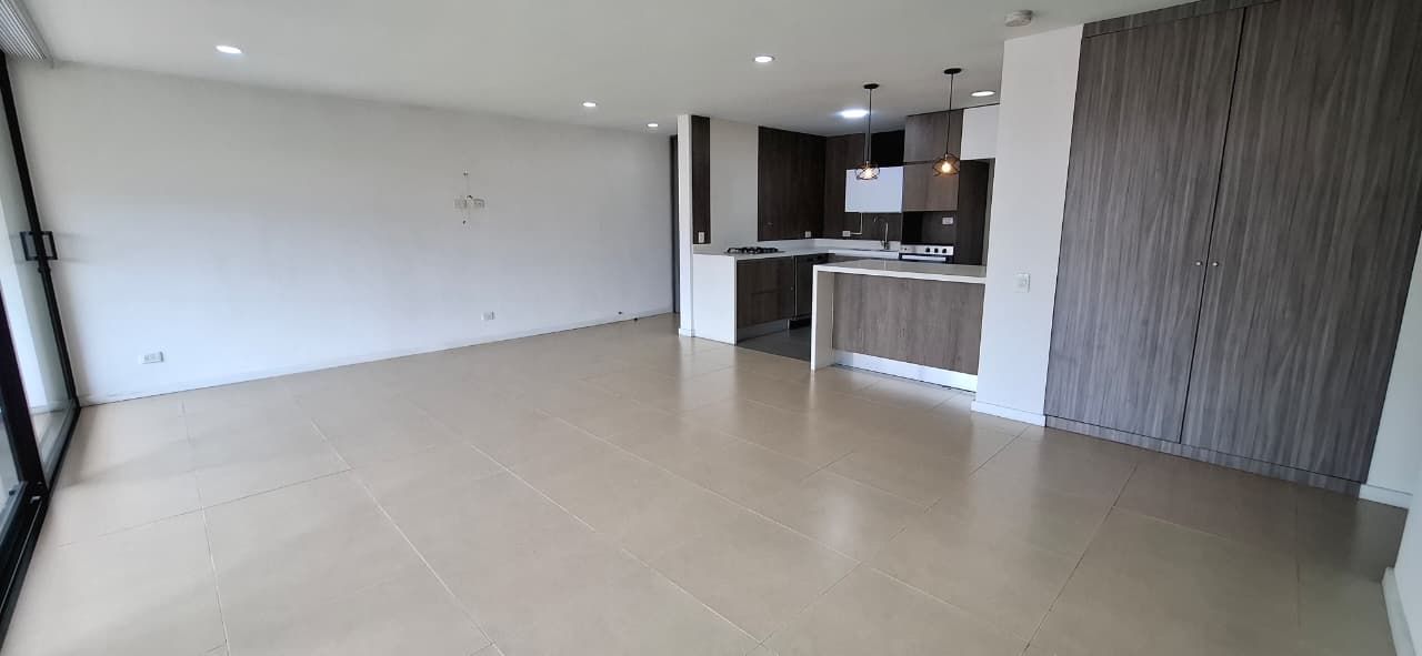 Apartamento en arriendo Antioquia Envigado Loma De Las Brujas 170 m2 Habitaciones 3 Baños 4 Garajes 2 Precio $7500000