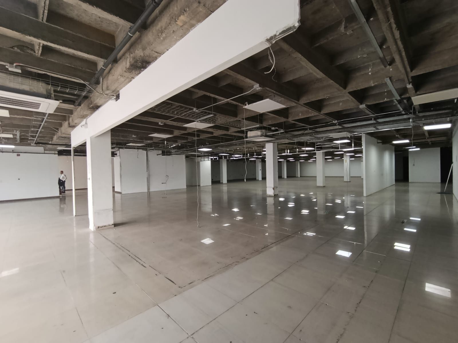 Bodega en arriendo Antioquia Itagüí Zona Industrial 2 2680 m2 Habitaciones 0 Baños 6 Garajes 5 Precio $96000000