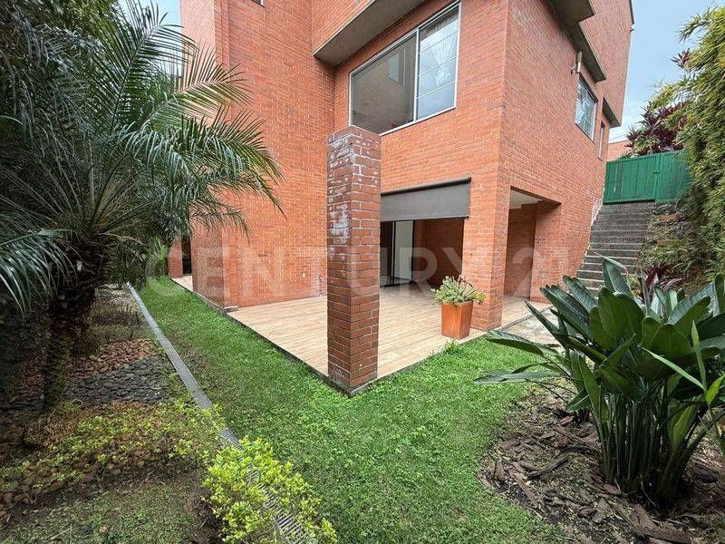 Casa en arriendo Antioquia Envigado Zúñiga 265 m2 Habitaciones 4 Baños 5 Garajes 4 Precio $13500000