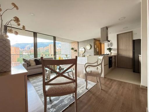 Apartamento en venta Antioquia Envigado Zúñiga 96 m2 Habitaciones 2 Baños 3 Garajes 2 Precio $890000000