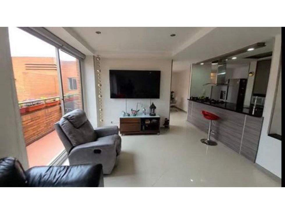 Apartamento en venta Cundinamarca Bogotá Ciudad Salitre Sur-oriental 168 m2 Habitaciones 4 Baños 5 Garajes 2 Precio $1300000000