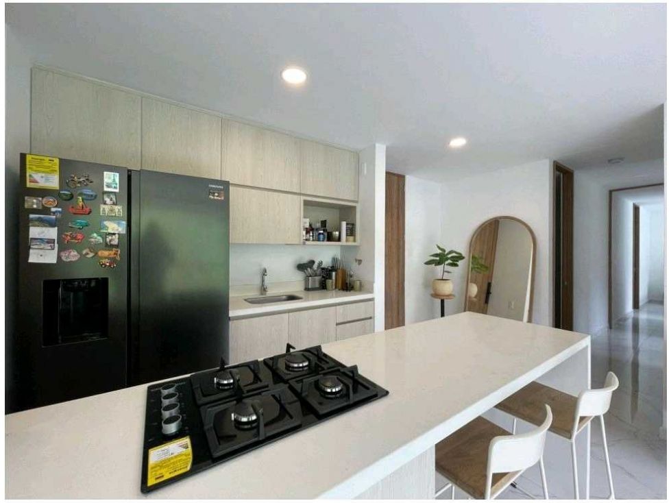 Apartamento en venta Antioquia Envigado Obrero 83 m2 Habitaciones 3 Baños 2 Garajes 1 Precio $770000000