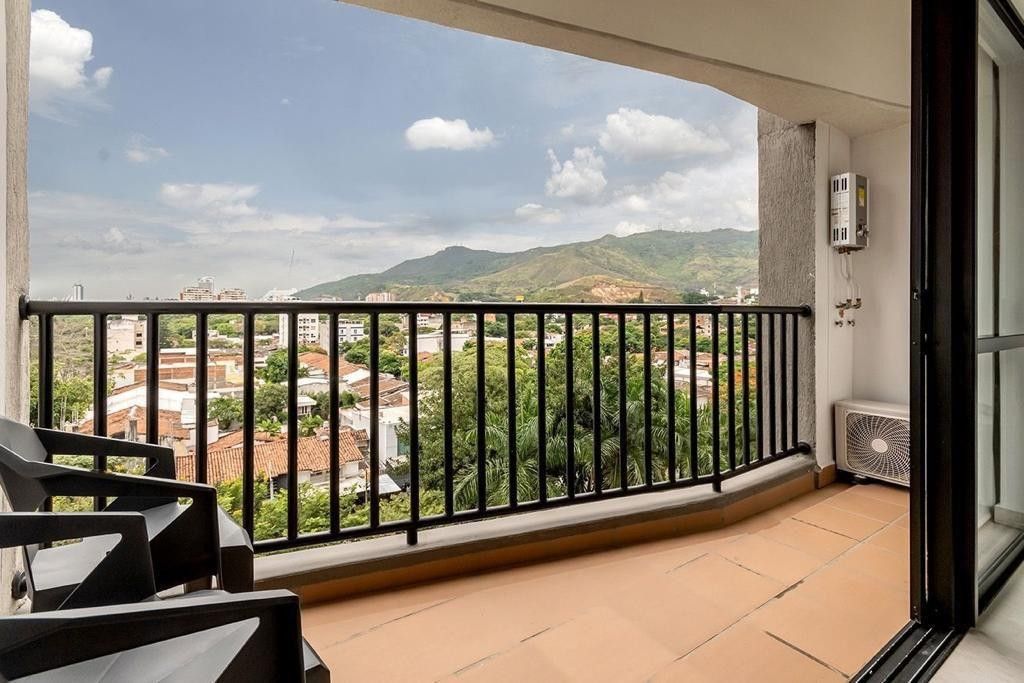 Apartaestudio en venta Valle Del Cauca Cali La Flora 38 m2 Habitaciones 1 Baños 1 Garajes 0 Precio $260000000