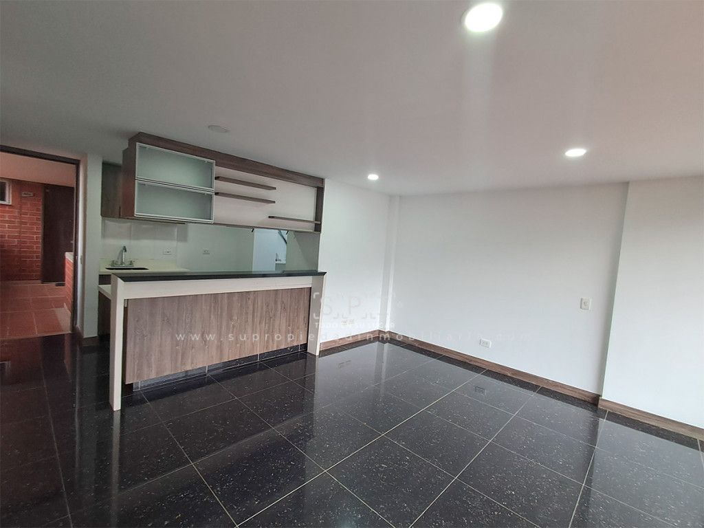 Apartamento en arriendo Antioquia Envigado El Chinguí 75 m2 Habitaciones 3 Baños 2 Garajes 1 Precio $3200000