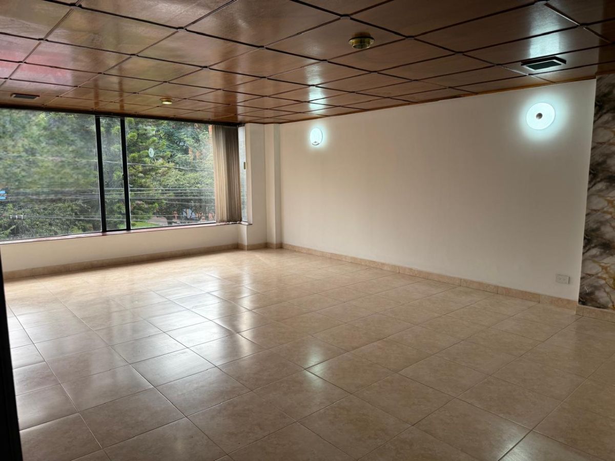 Apartamento en arriendo Cundinamarca Bogotá Santa Barbara Central 156 m2 Habitaciones 4 Baños 3 Garajes 2 Precio $5500000