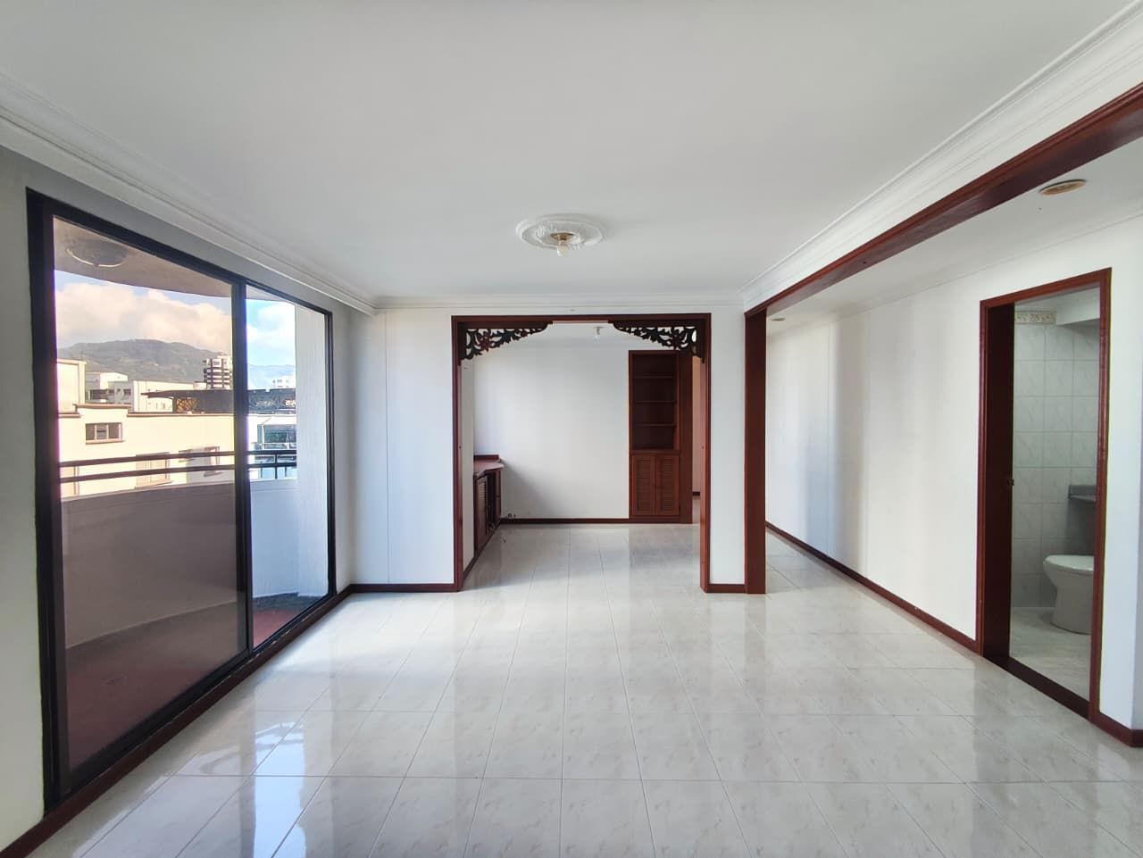 Apartamento en venta Risaralda Pereira Pinares De San Martin 128 m2 Habitaciones 3 Baños 4 Garajes 1 Precio $650000000