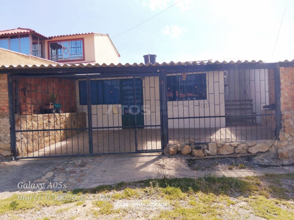 Casa en venta Boyacá Cucaita Cucaita 132 m2 Habitaciones 3 Baños 2 Garajes 1 Precio $220000000