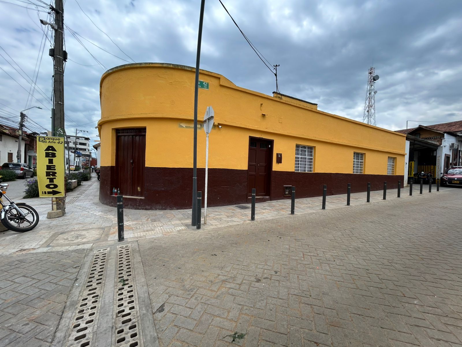 Casa en venta Santander Bucaramanga Garcia Rovira 260 m2 Habitaciones 6 Baños 4 Garajes 0 Precio $790000000
