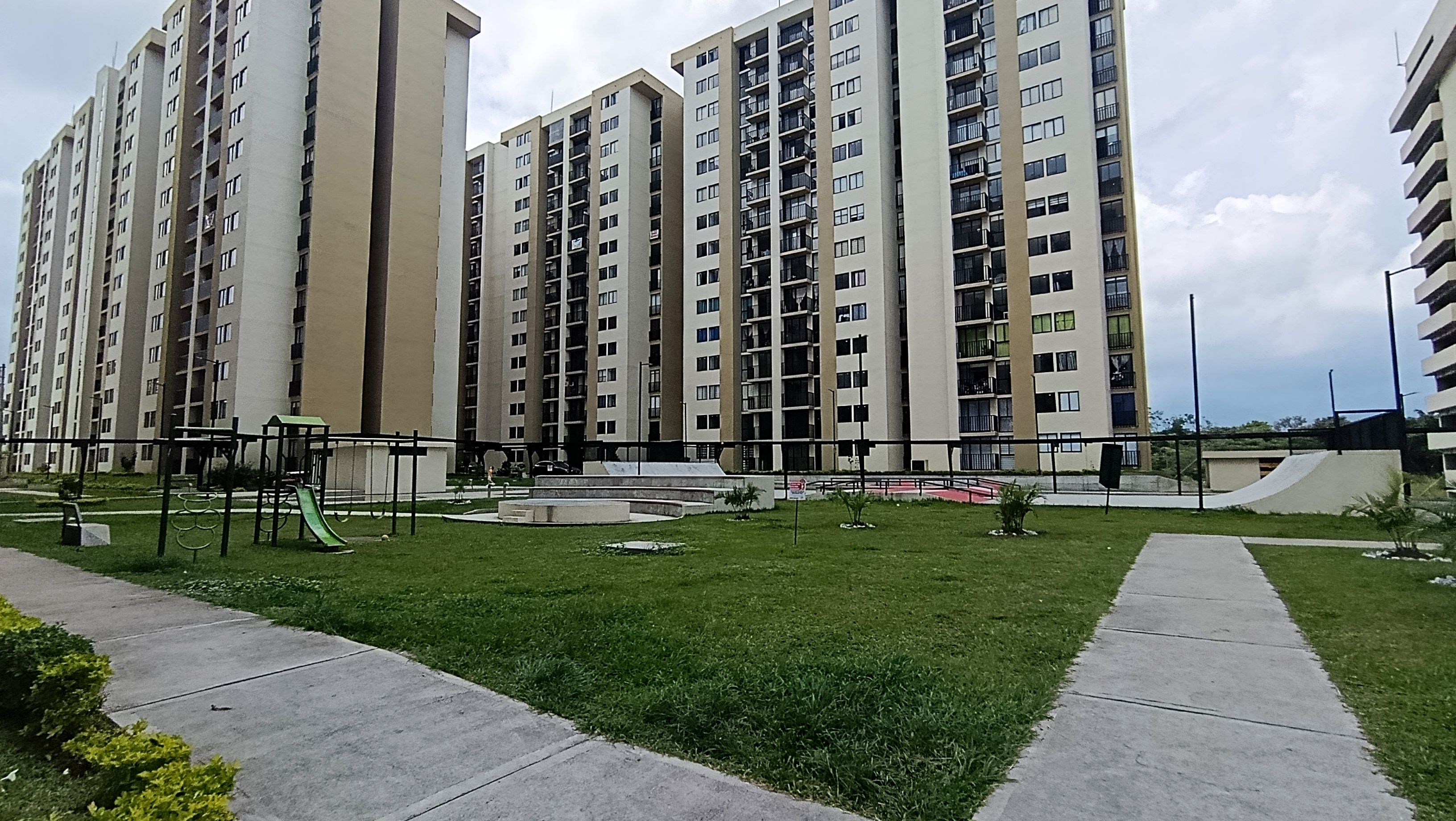 Apartamento en arriendo Tolima Ibagué Reservas Del Campestre 66 m2 Habitaciones 3 Baños 2 Garajes 1 Precio $1350000