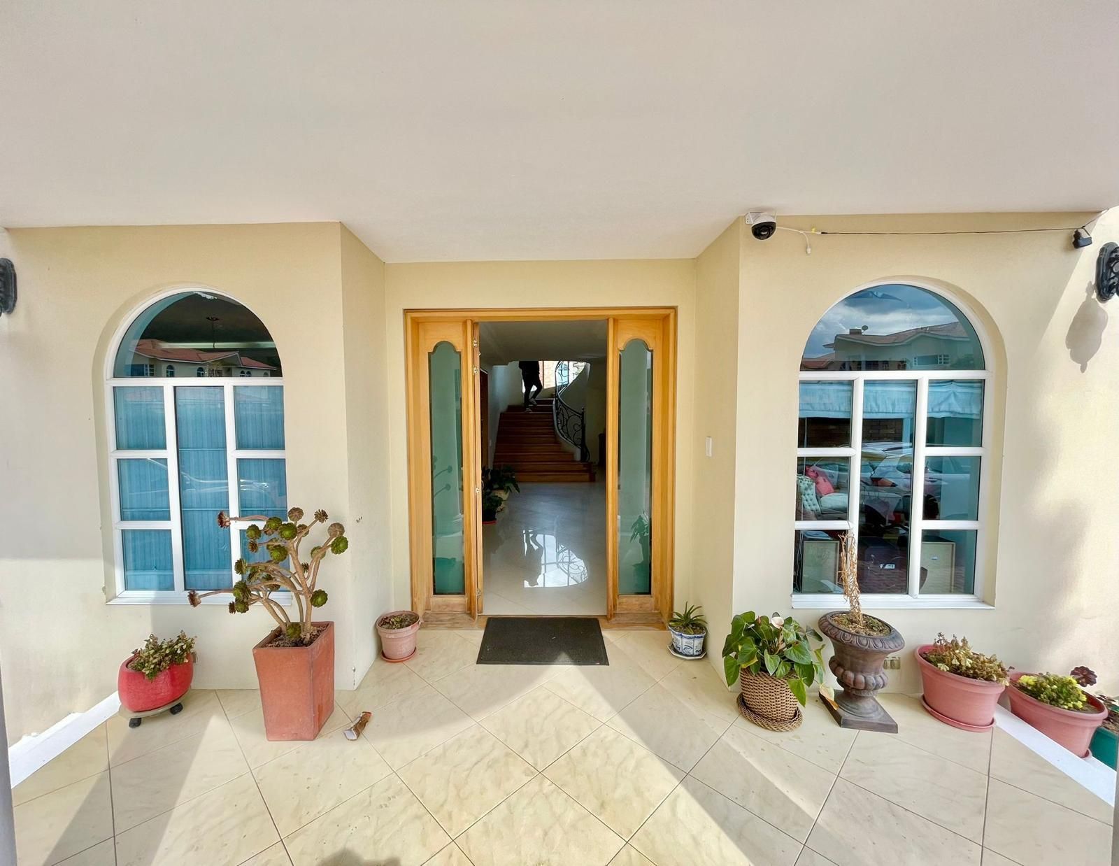 Casa en arriendo Cundinamarca Cajicá Centro 495 m2 Habitaciones 5 Baños 5 Garajes 5 Precio $14000000