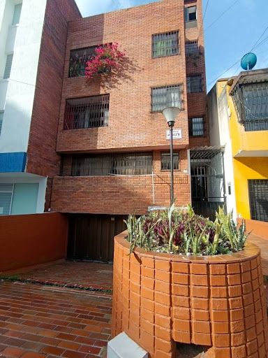 Oficina en arriendo Valle Del Cauca Cali San Vicente 35 m2 Habitaciones 0 Baños 1 Garajes 0 Precio $1900000