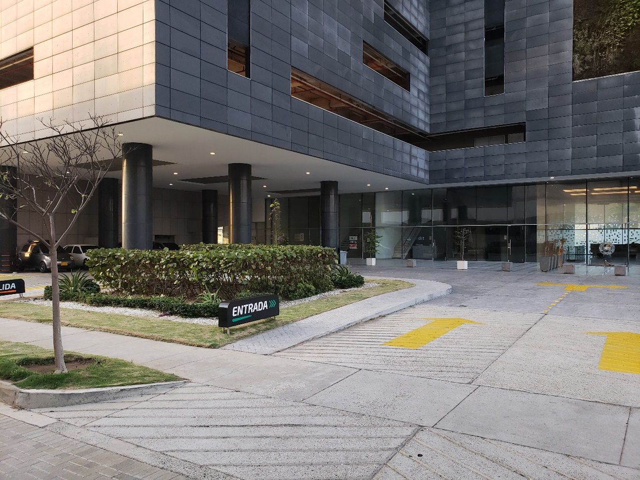 Local Comercial en arriendo Atlántico Puerto Colombia Cr Villa Campestre 200 m2 Habitaciones 2 Baños 3 Garajes 3 Precio $12500000