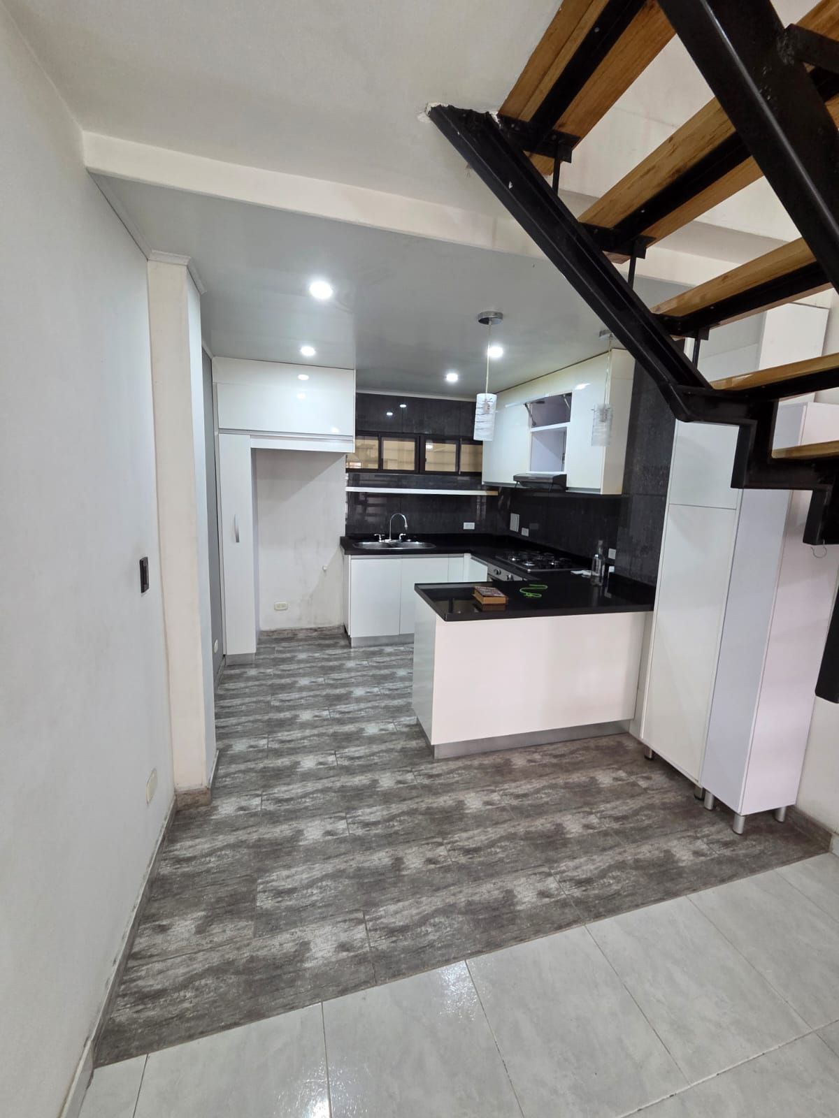 Casa en arriendo o venta Valle Del Cauca Palmira Ub El Bosque 60 m2 Habitaciones 3 Baños 2 Garajes 1 Precio venta $660000000 Precio arriendo $1800000