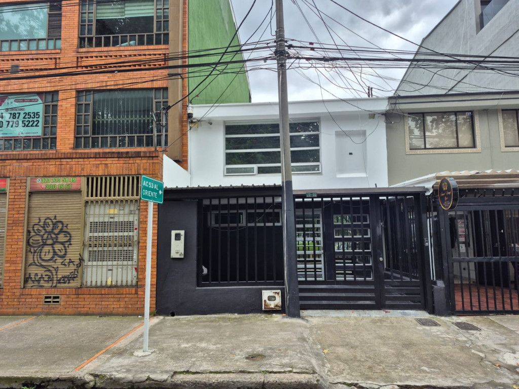 Oficina en arriendo Cundinamarca Bogotá Normandia Occidental 162 m2 Habitaciones 0 Baños 3 Garajes 1 Precio $5500000
