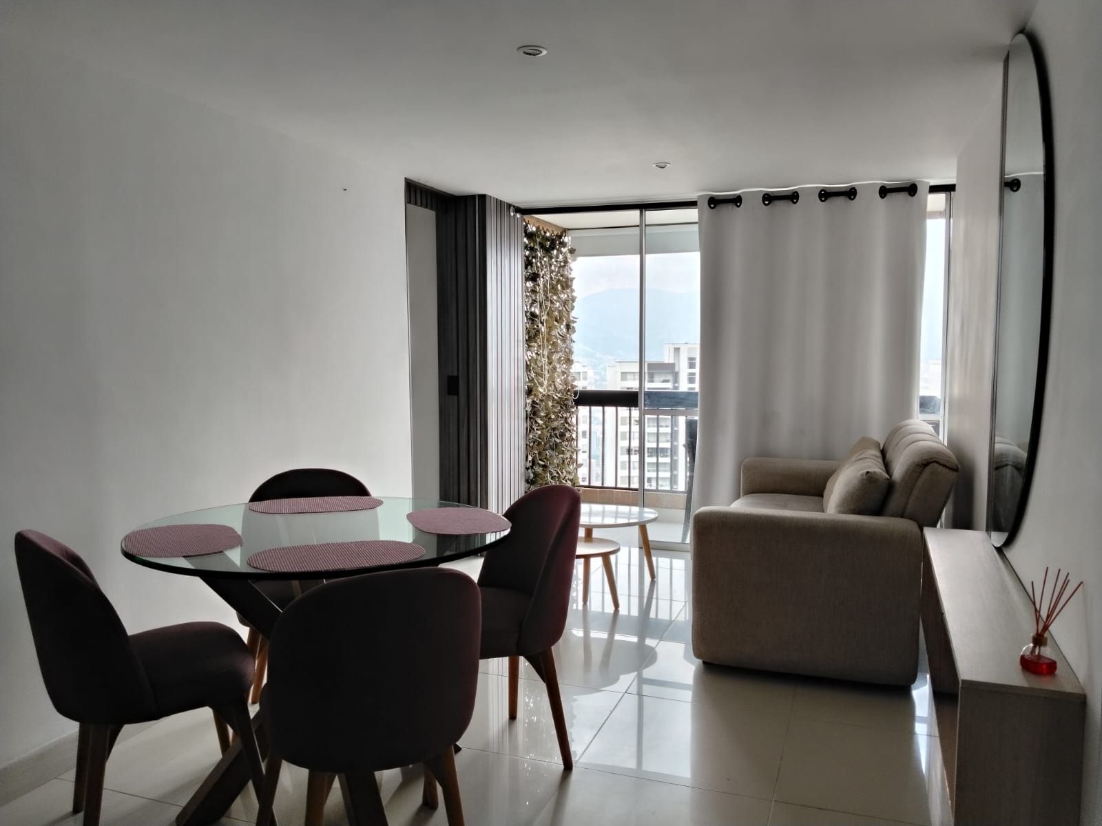 Apartamento en arriendo Antioquia Medellín San Diego 67 m2 Habitaciones 3 Baños 2 Garajes 1 Precio $4350000