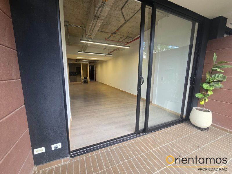 Oficina en arriendo Antioquia Medellín San Diego 64 m2 Habitaciones 0 Baños 1 Garajes 2 Precio $6200000