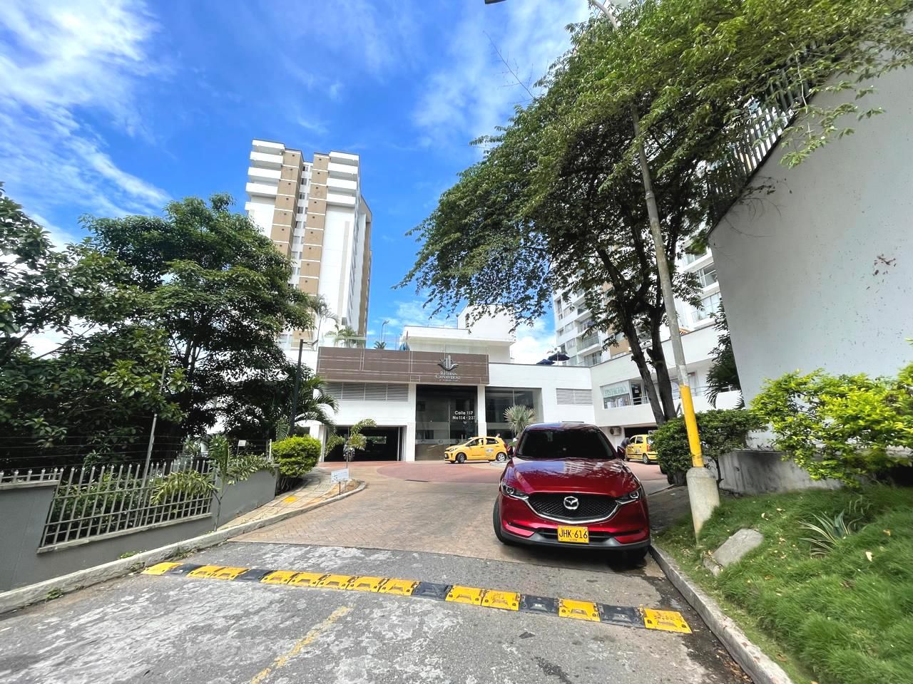 Apartamento en venta Santander Floridablanca El Bosque 70 m2 Habitaciones 2 Baños 2 Garajes 1 Precio $340000000