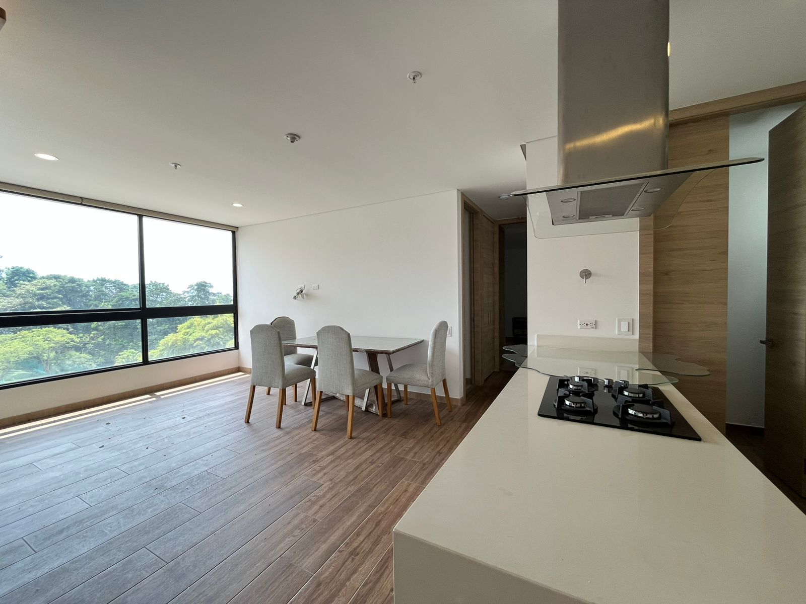 Apartamento en venta Antioquia Envigado La Mesa 996 m2 Habitaciones 2 Baños 2 Garajes 2 Precio $2470000000