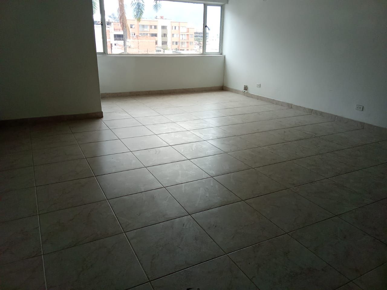 Oficina en arriendo Antioquia Envigado Zona Centro 37 m2 Habitaciones 0 Baños 1 Garajes 0 Precio $2082500