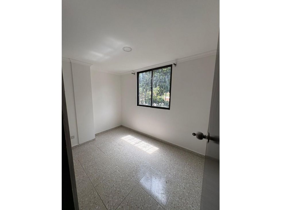 Apartamento en venta Antioquia Medellín Enciso 61 m2 Habitaciones 3 Baños 2 Garajes 0 Precio $300000000