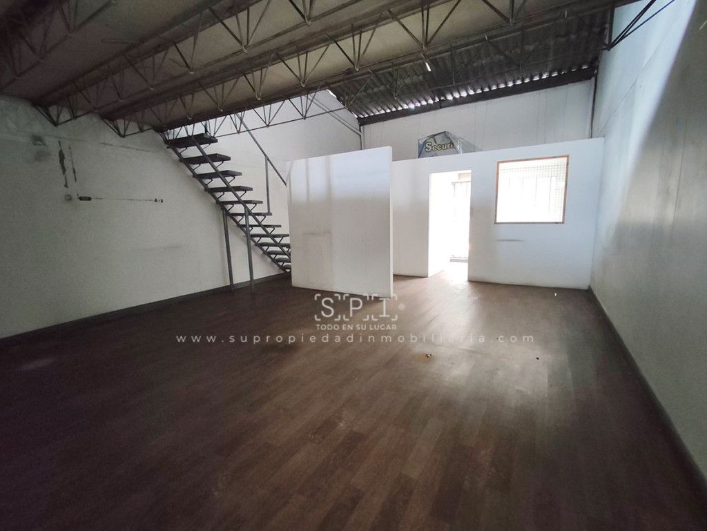 Bodega en arriendo Antioquia Medellín Carlos E Restrepo 180 m2 Habitaciones 0 Baños 3 Garajes 0 Precio $6000000