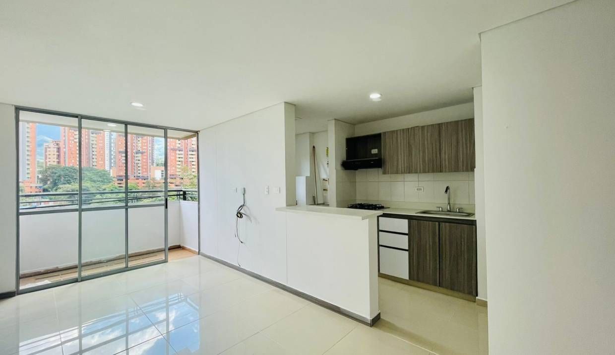 Apartamento en arriendo Antioquia Itagüí Ditaires 68 m2 Habitaciones 3 Baños 2 Garajes 0 Precio $2300000