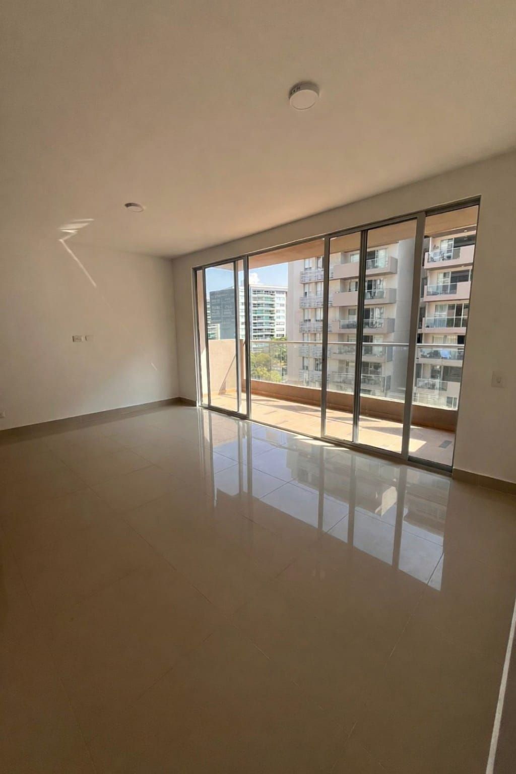 Apartamento en venta Atlántico Barranquilla Cr Bora 84 m2 Habitaciones 3 Baños 2 Garajes 1 Precio $480000000