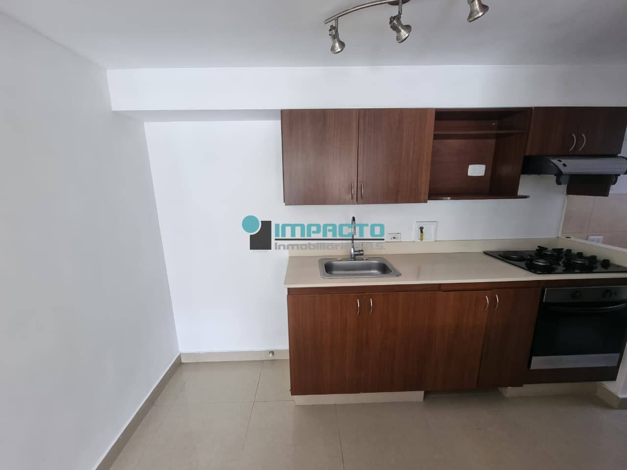 Apartamento en arriendo Antioquia Envigado El Esmeraldal 105 m2 Habitaciones 3 Baños 2 Garajes 1 Precio $4300000