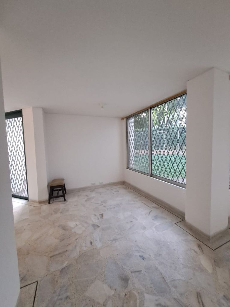 Apartamento en venta Valle Del Cauca Cali Quintas De Don Simón 91 m2 Habitaciones 3 Baños 3 Garajes 1 Precio $335000000