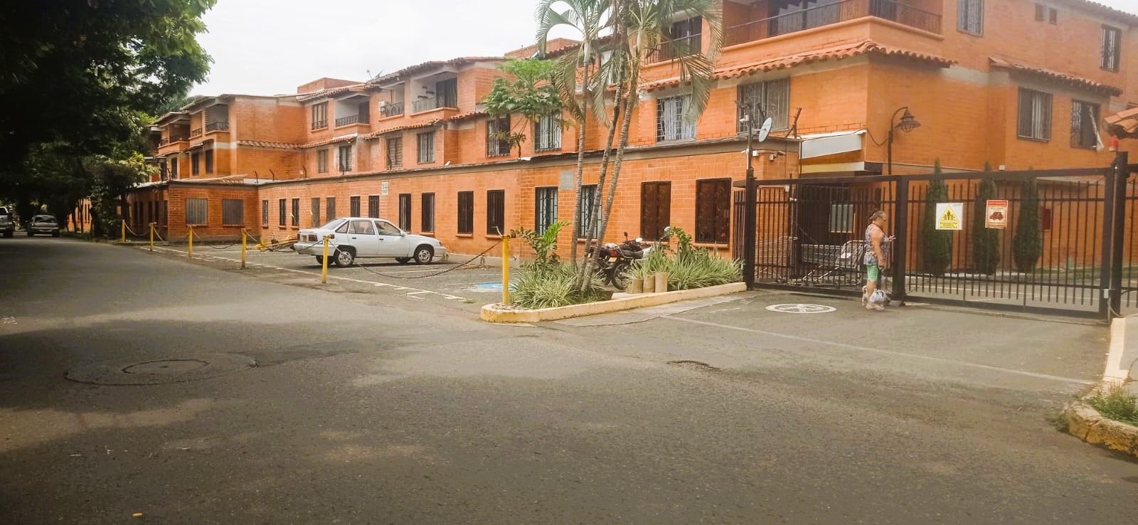 Casa en venta Valle Del Cauca Cali Lili 72 m2 Habitaciones 3 Baños 2 Garajes 15 Precio $350000000