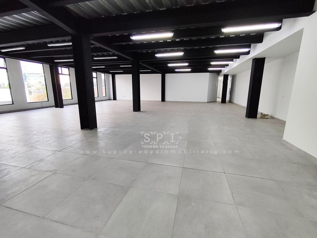 Oficina en arriendo Antioquia Medellín Tenche 120 m2 Habitaciones 0 Baños 2 Garajes 0 Precio $6600000