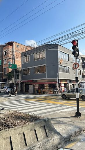 Local en arriendo Antioquia Bello Manchester 140 m2 Habitaciones 0 Baños 1 Garajes 0 Precio $3850000000